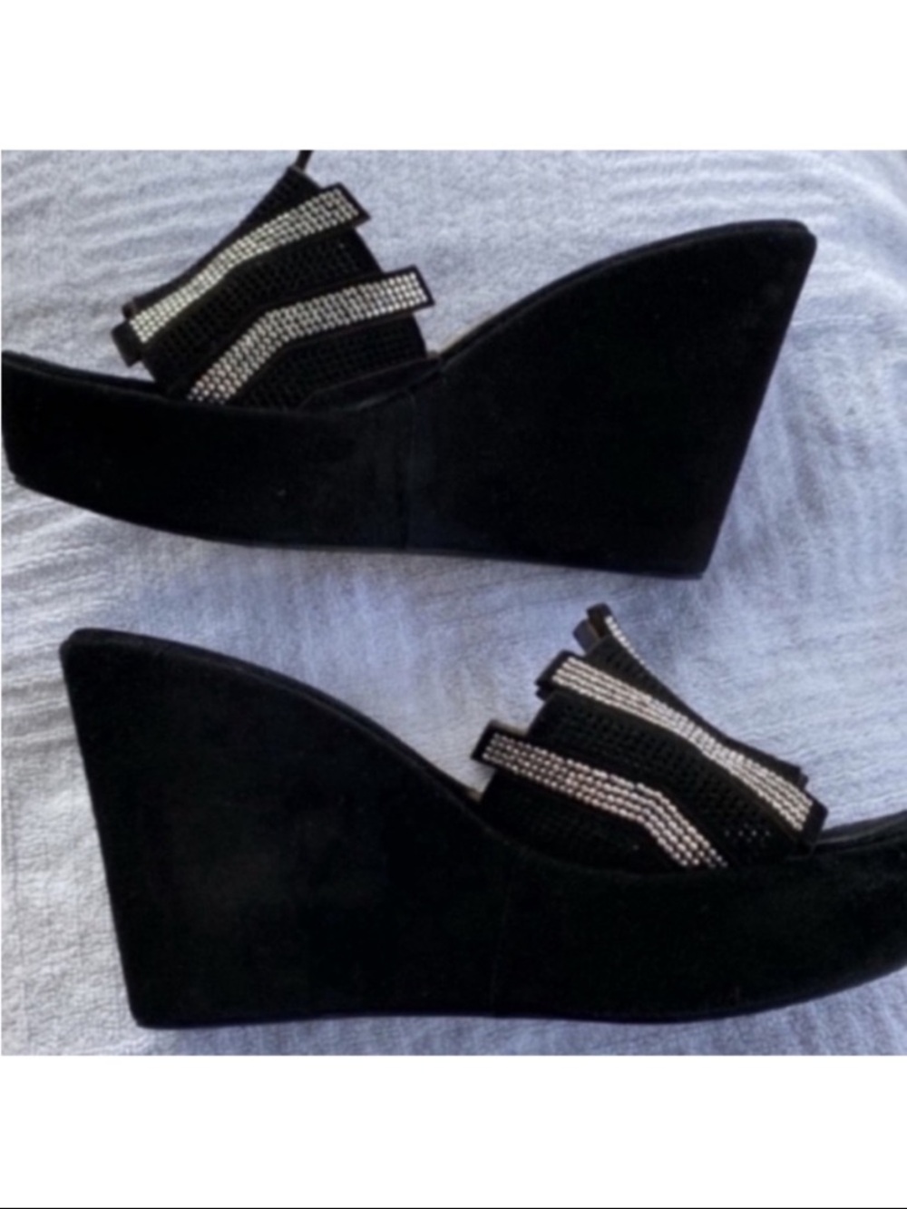 💕Host Pick💕 Black luxury suede and leather platform sandals made in Italy 🇮🇹 - Picture 14 of 17